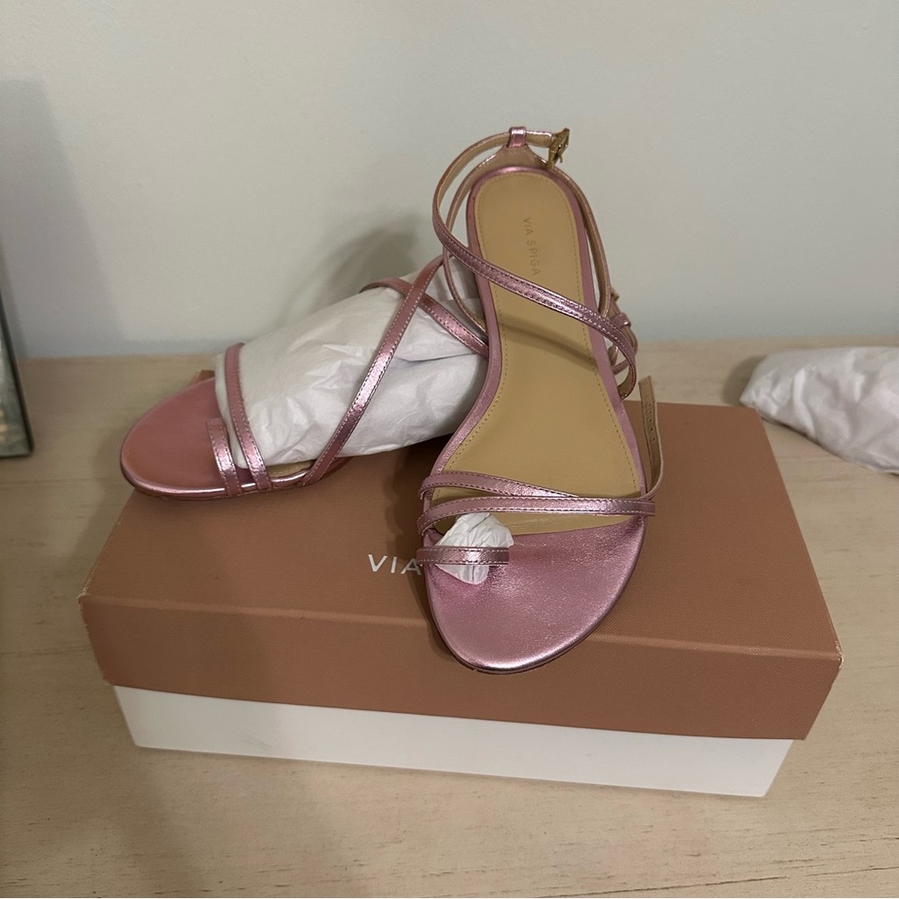 Via Spiga Pink Strappy Sandals with Metallic Finish